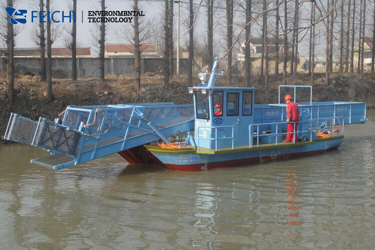 前收前卸式全自动水域清漂船 FCQX8-5B 清理水面漂浮垃圾环保工程船
